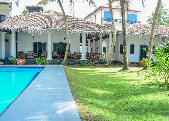 Villa Tissa Beach Resort